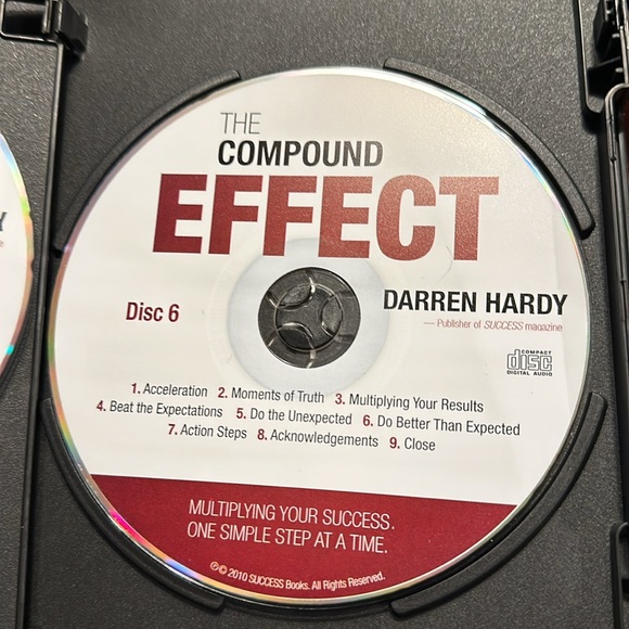 The compound effect by Darren Hardy six CD audio program - Picture 8 of 8
